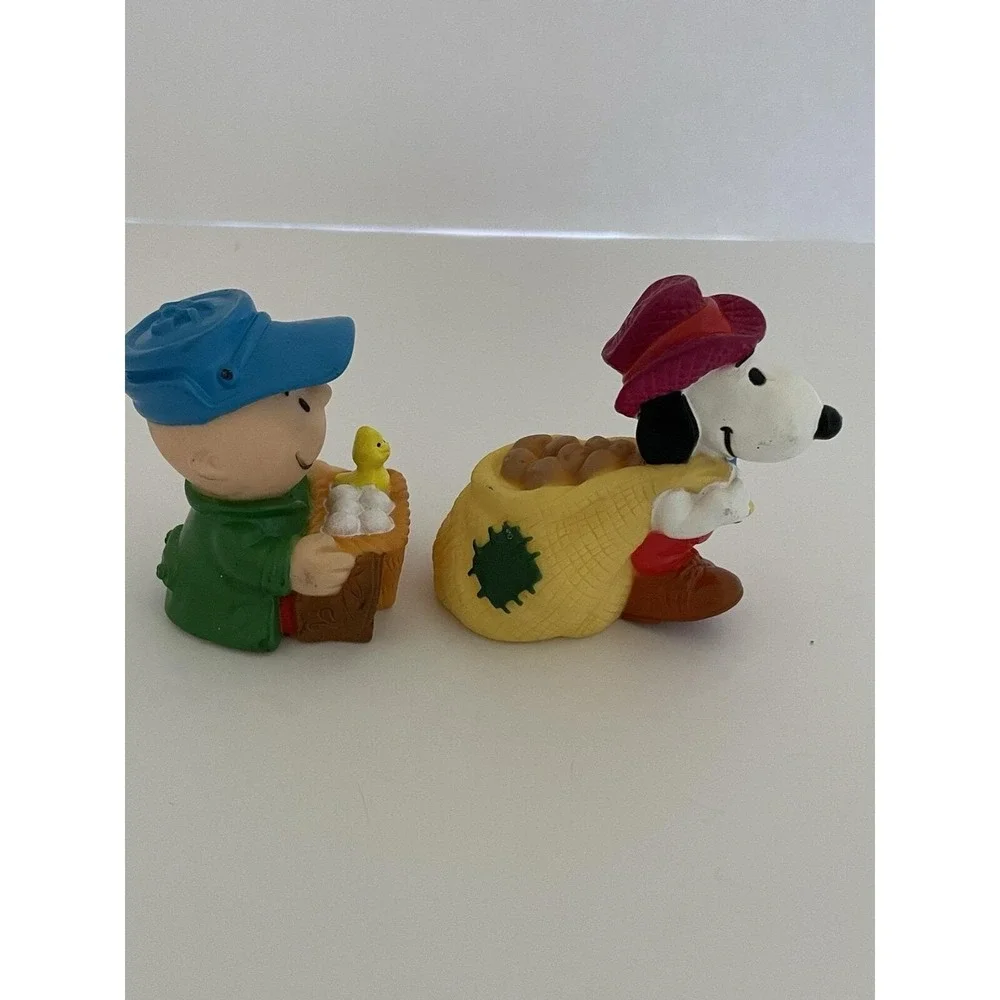 VTG 2 Peanuts Figures 1950 1966 2.5